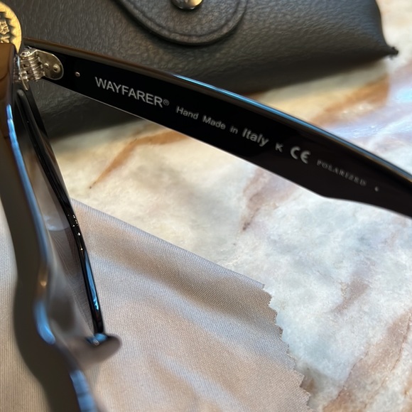 Womens Ray-Ban Wayfarer Sunglasses - Picture 4 of 7